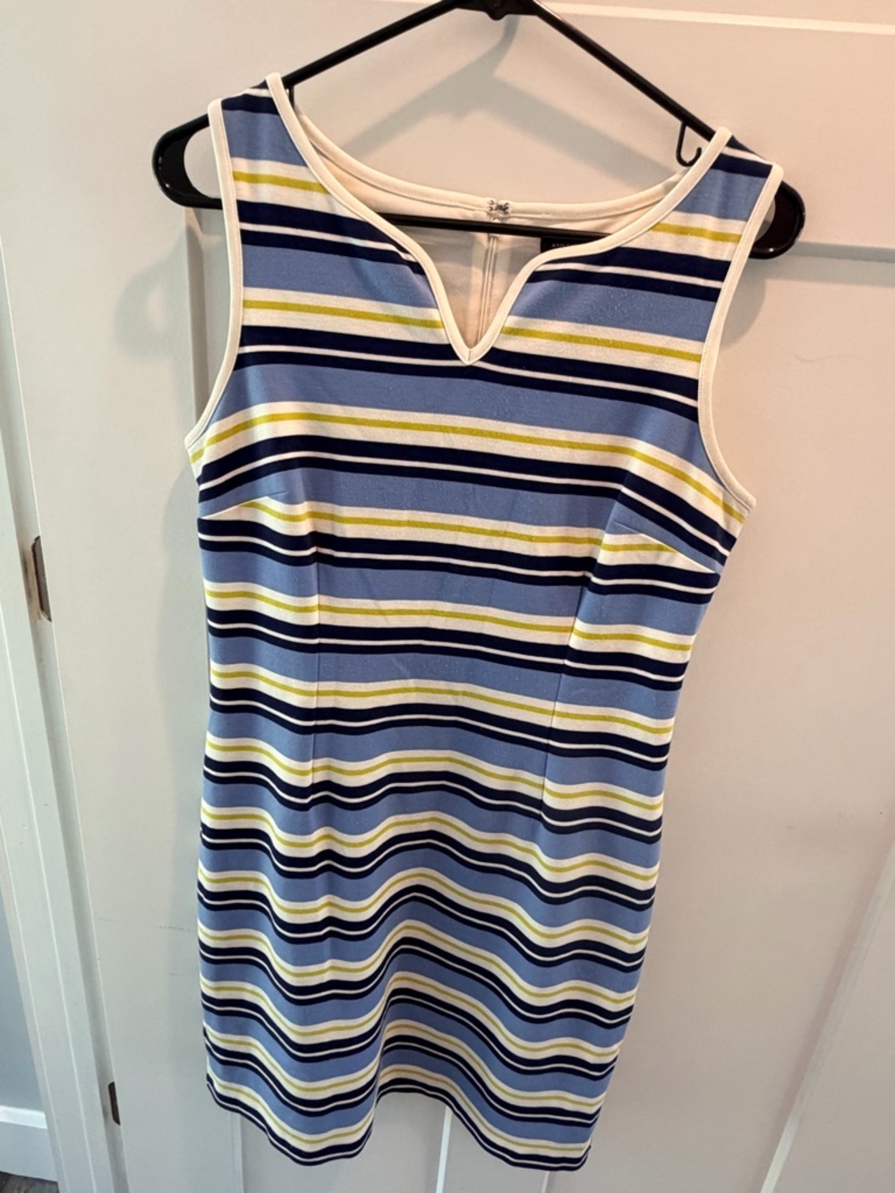 Ann Taylor Striped Sheath Dress Size 8 Sleeveless Blue White Work Office